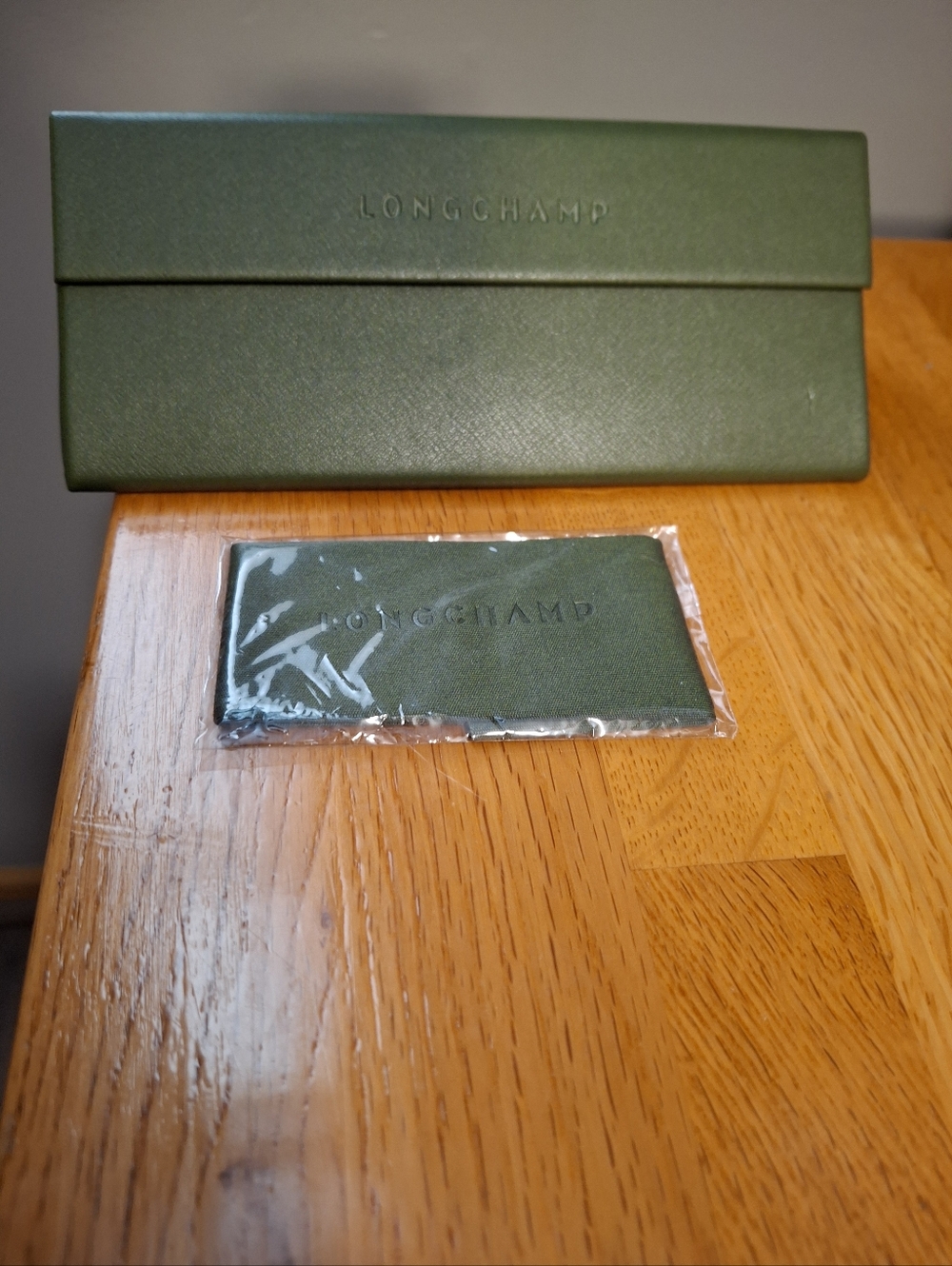 Longchamp LO727S Sunglasses - Picture 4 of 16